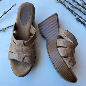 Eddie Bauer Leather Open Back Wedge Platform